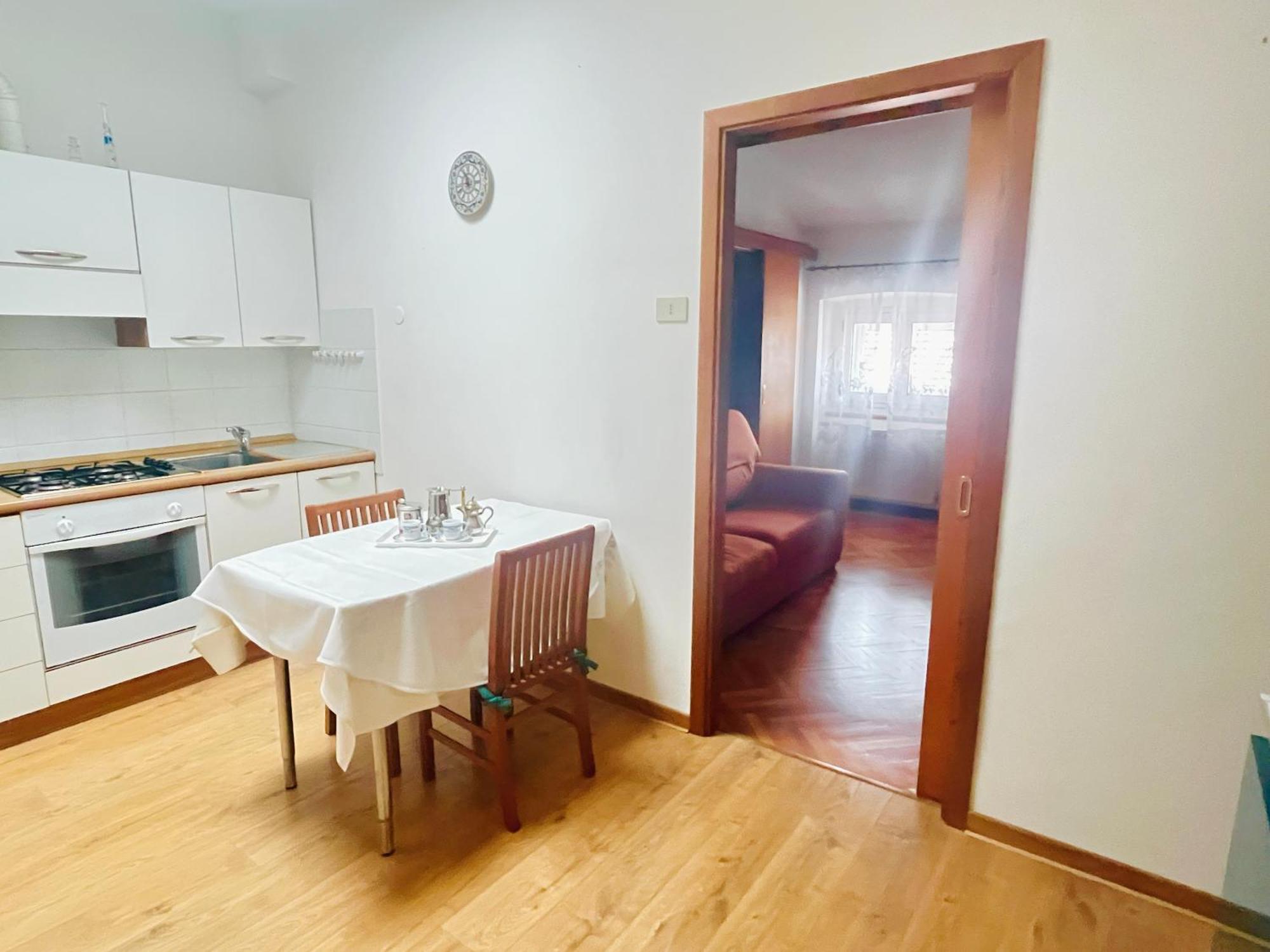 Apartment City Center Триест Экстерьер фото